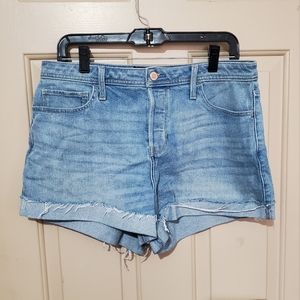 Hollister Ultra High Rise Mom Short